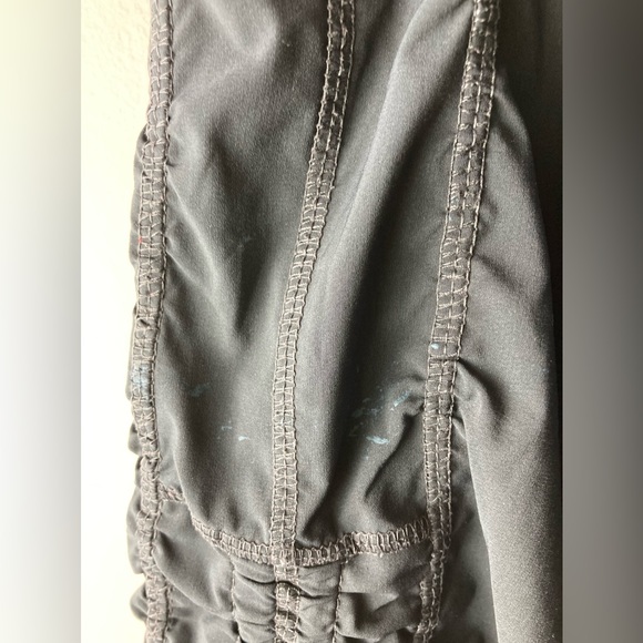 Gray Capris - Picture 3 of 4